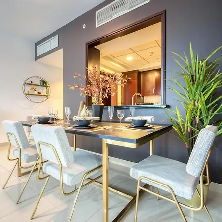 Maison Privee - Radiant Urban Retreat With Iconic Burj Khalifa Vws Дубай Экстерьер фото