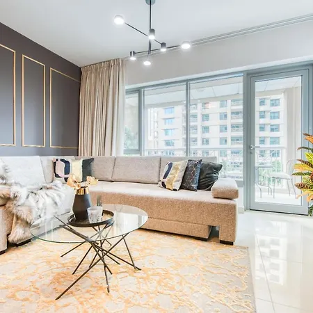Maison Privee - Radiant Urban Retreat With Iconic Burj Khalifa Vws Дубай Экстерьер фото
