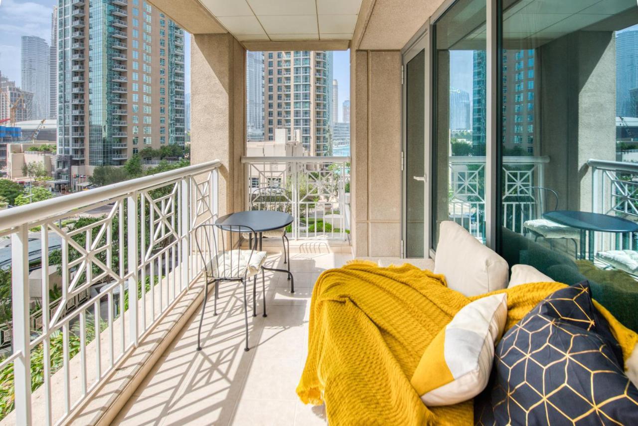 Maison Privee - Radiant Urban Retreat With Iconic Burj Khalifa Vws अपार्टमेंट *