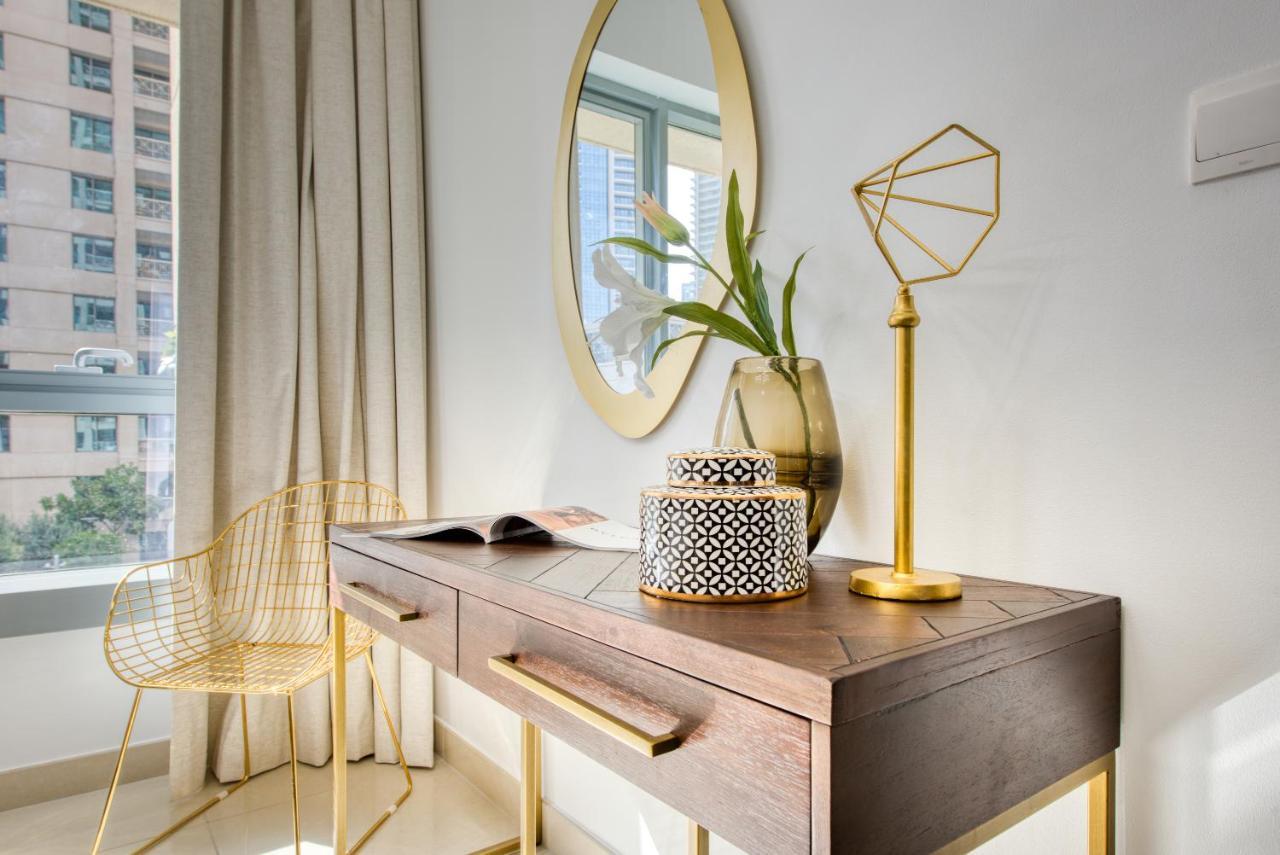 अपार्टमेंट Maison Privee - Radiant Urban Retreat With Iconic Burj Khalifa Vws *